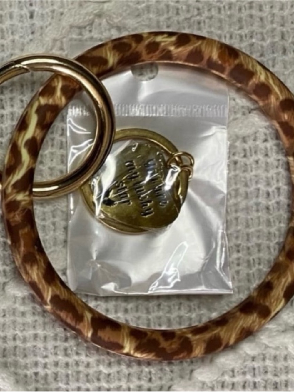 New Leopard Print Silicone Bangle Key Ring Bracelet